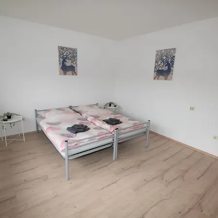 Geraumige 3-zimmer-wohnung In Διαμέρισμα